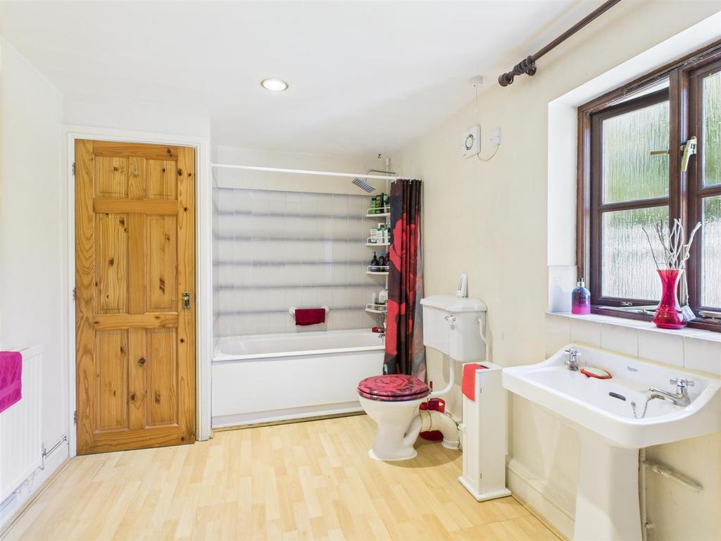 CAM05474 G0-PR0014-STILL009.jpg