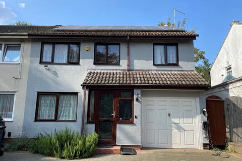 4 bedroom semi-detached house for sale, Bradville, Milton Keynes MK13