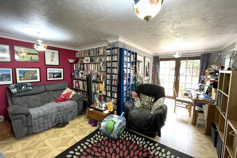 4 bedroom semi-detached house for sale, Bradville, Milton Keynes MK13