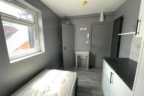 1 bedroom in a house share to rent, Beecham Road, Reading, Berkshire, RG30