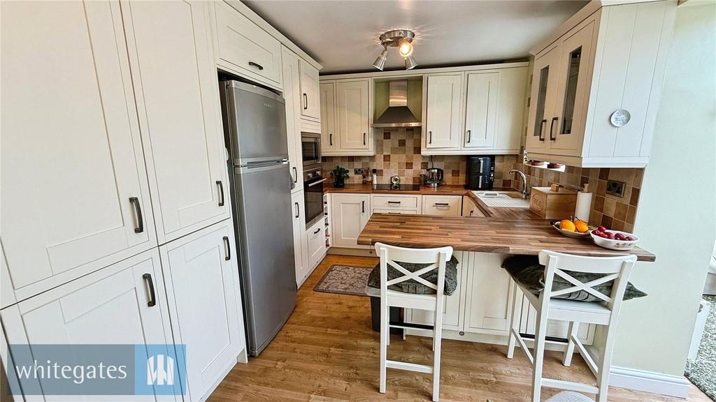 Fitted Kitchen