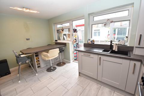 3 bedroom semi-detached house for sale, Skye Road, Davyhulme, M41