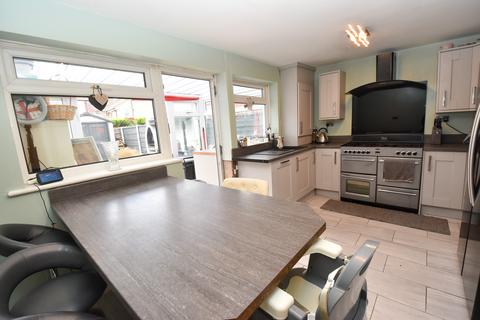 3 bedroom semi-detached house for sale, Skye Road, Davyhulme, M41