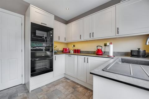3 bedroom semi-detached house for sale, Sandhills Close, Belton LE12