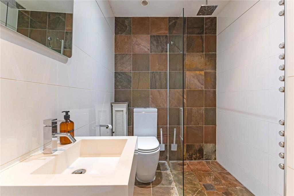 En Suite 2