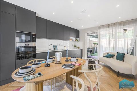 553 High Road, London, N12
