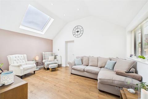 4 bedroom detached house for sale, Vincent Close, Northampton NN5