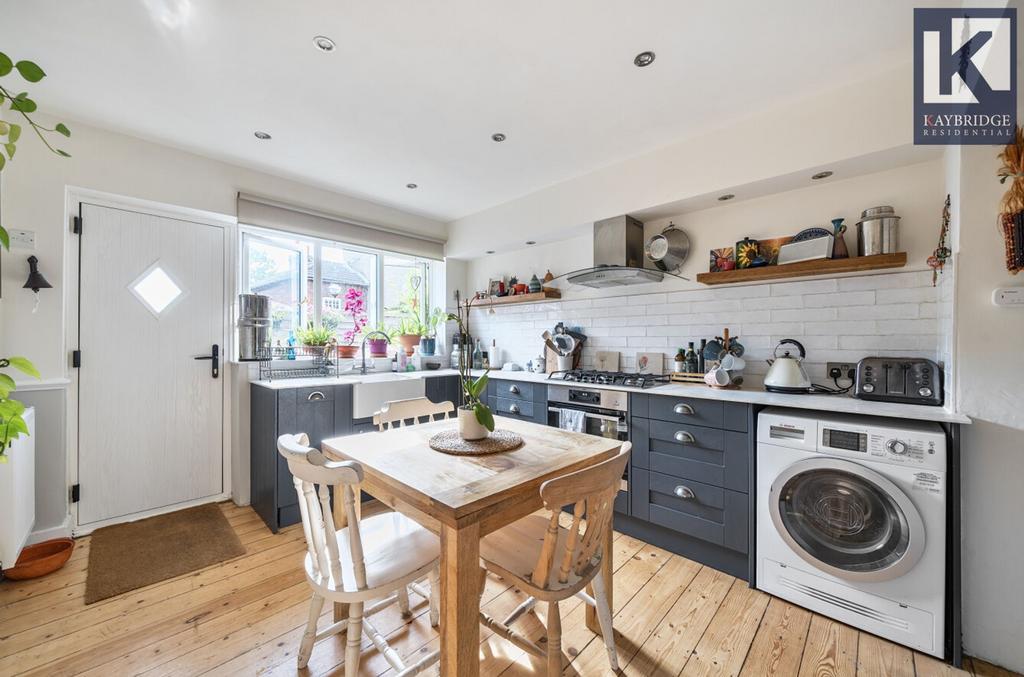 Ernest Cottages Kingston Road, Epsom - KT17 2 DS
