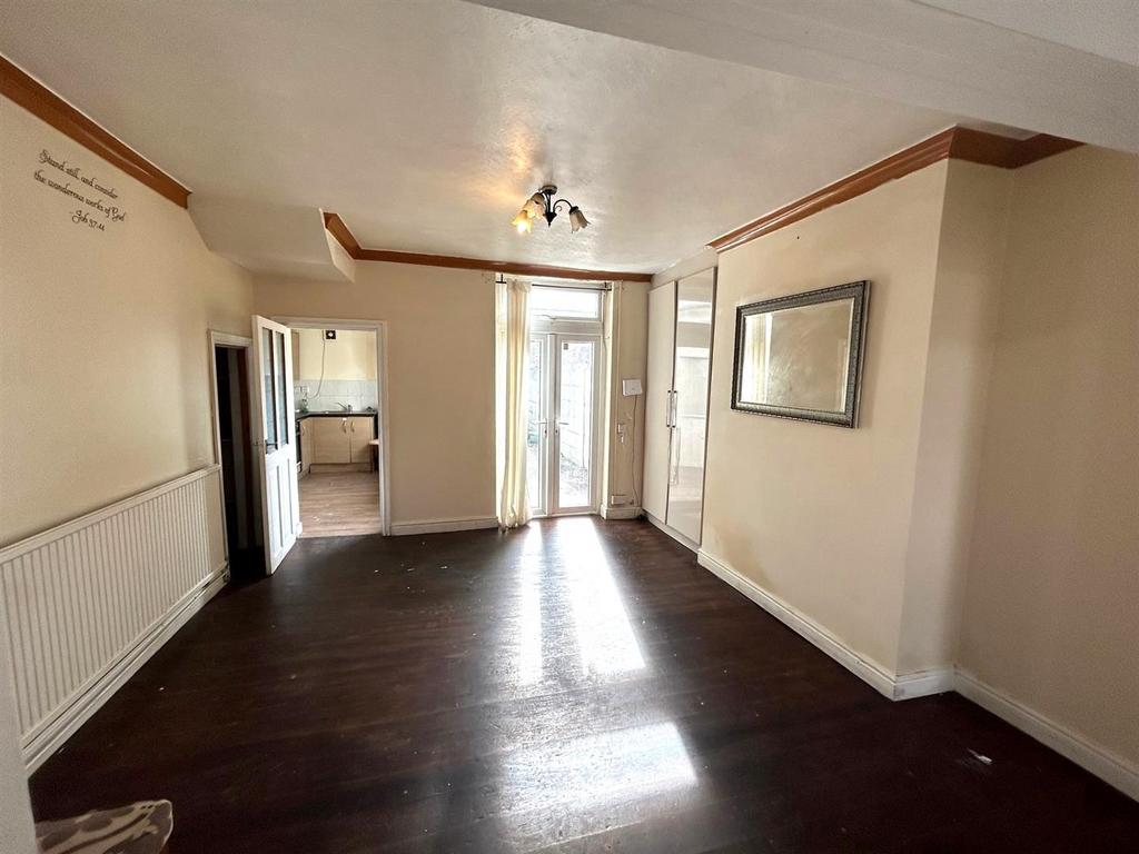 Dining room.jpg