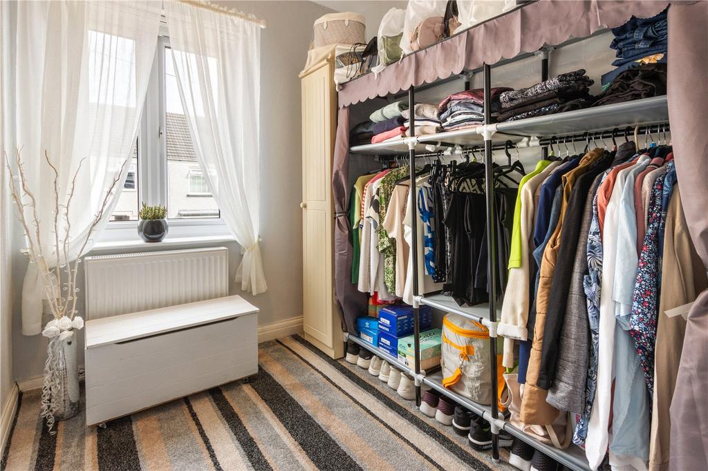 Box Bedroom