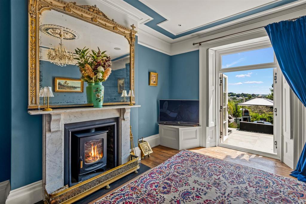 Sitting Room to Terrace