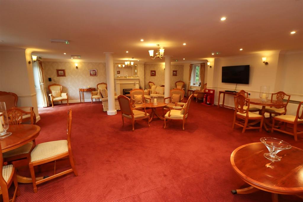 Communal Lounge