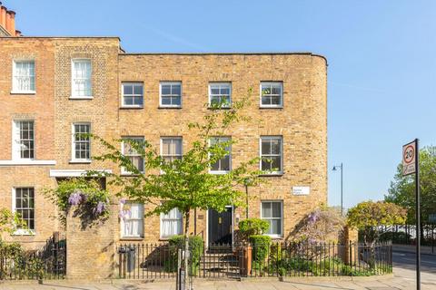 1 bedroom flat for sale, Sutton Place, London E9