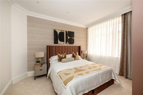 2 bedroom apartment to rent, Stratton Street, London, W1J