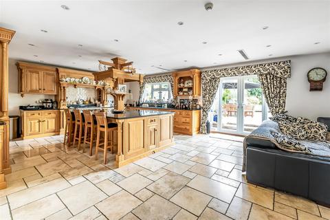 4 bedroom detached house for sale, Onslow Avenue, South Cheam, SM2