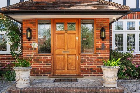4 bedroom detached house for sale, Onslow Avenue, South Cheam, SM2