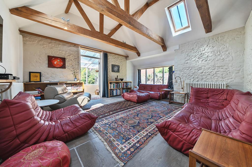 1320680-23-686fb0...