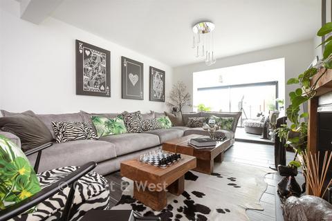 4 bedroom semi-detached house for sale, Langley Close, Epsom KT18
