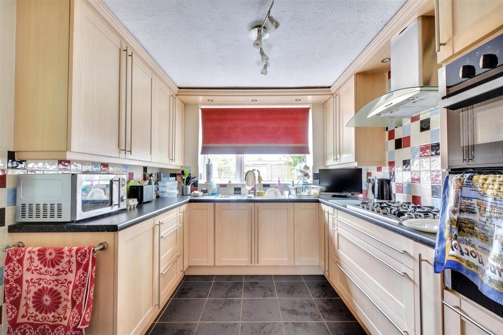 Kitchen  (2).jpeg