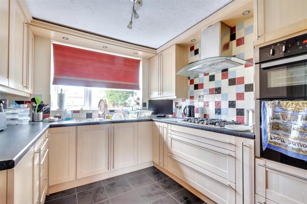 Kitchen  (1).jpeg