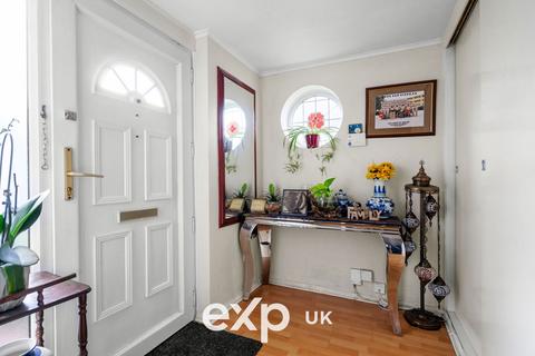 3 Chichester Way, Feltham, TW14 0DF