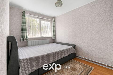 3 Chichester Way, Feltham, TW14 0DF