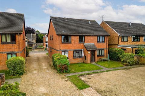 2 bedroom apartment for sale, Ascott Road, Aylesbury HP20