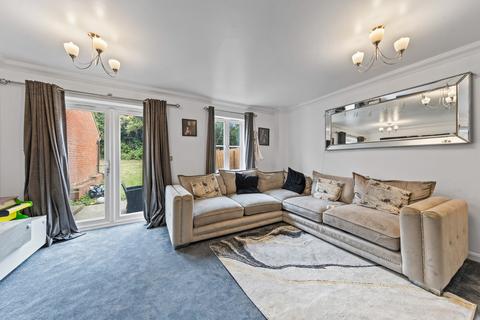 3 bedroom semi-detached house for sale, Tailby Avenue, Kettering, NN16