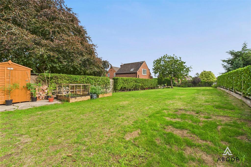 CAM03473 G0-PR0425-STILL053.jpg