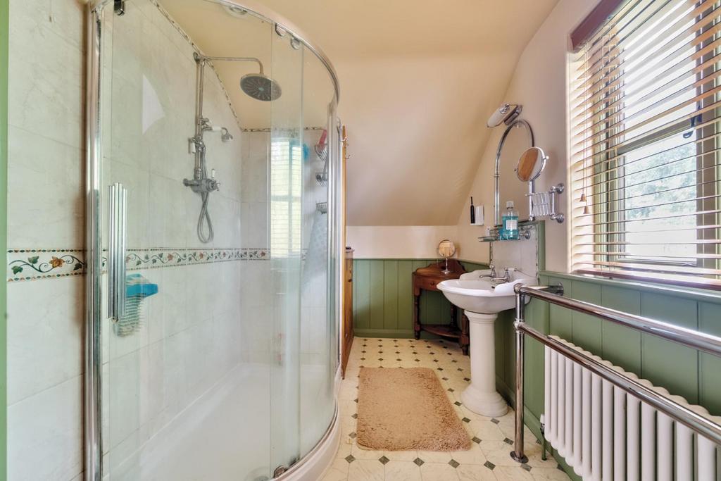 Shower Room.jpg