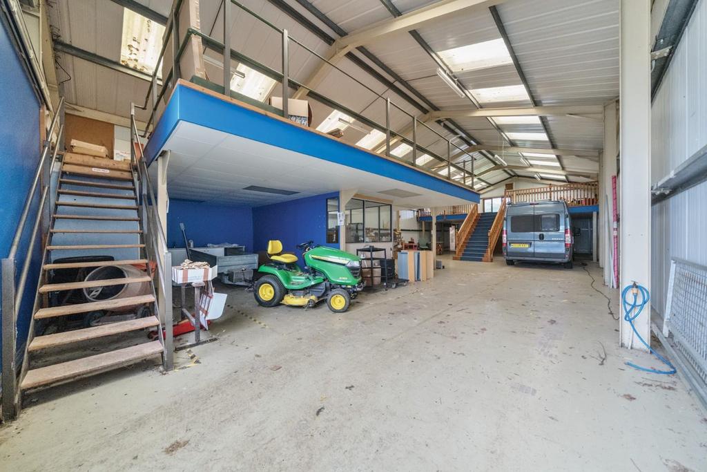 Garage.jpg