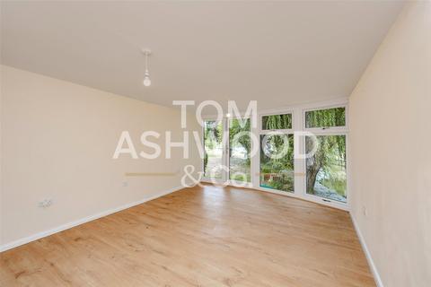 undefined, Riverside, Wraysbury, Middlesex, TW19
