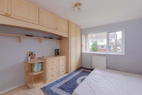 33 Barton Road, Slough, SL3 8DF