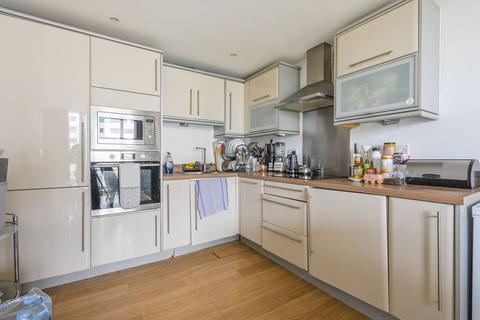 3 bedroom flat for sale, Fathom Court, E16, Docklands, London, E16