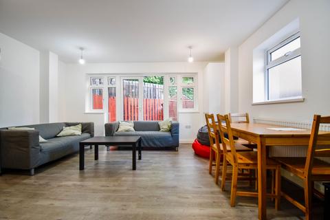 undefined, Ambassador Square, London E14