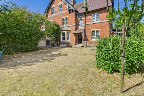 undefined, Barnwood Road, Gloucester GL4