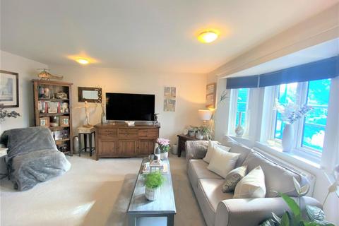 2 bedroom flat to rent, Peel Close, London, E4