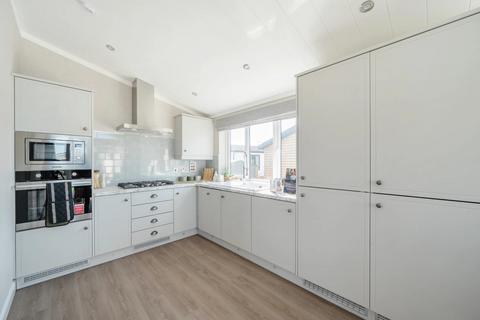 undefined, Milford-On-Sea, Hampshire, SO41