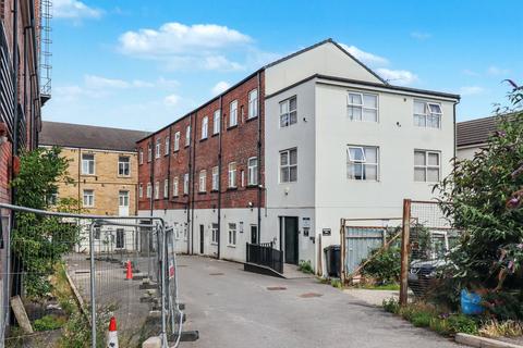1 bedroom apartment for sale, Whingate, Leeds, West Yorkshire, LS12