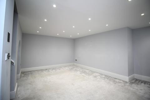 3 bedroom terraced house to rent, Sheradays Court, CM12