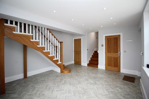3 bedroom terraced house to rent, Sheradays Court, CM12