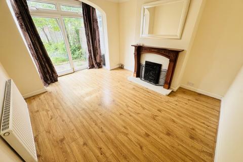 3 bedroom semi-detached house for sale, Haslucks Green Road, Solihull B90