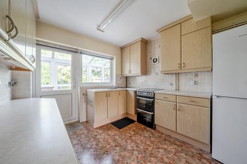 1 Farm Close, Warnham, Horsham, RH12 3QT