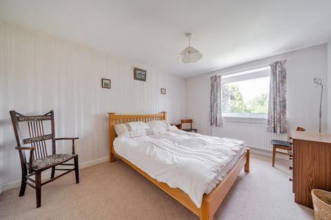 1 Farm Close, Warnham, Horsham, RH12 3QT