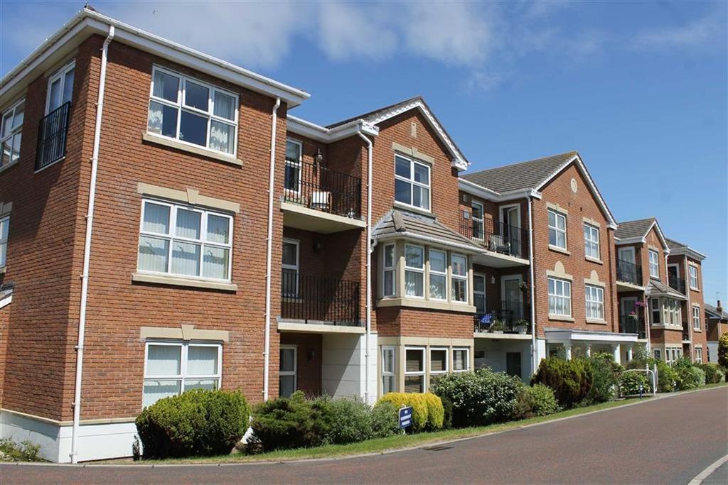 Poachers Trail, Cypress Point, Lytham St Annes 2 bed apartment £164,950