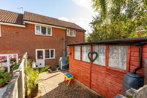 2 bedroom terraced house for sale, Leybourne Close, Crawley RH11
