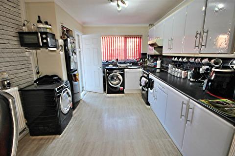 1 Arley Close, Prenton, CH43 9UR