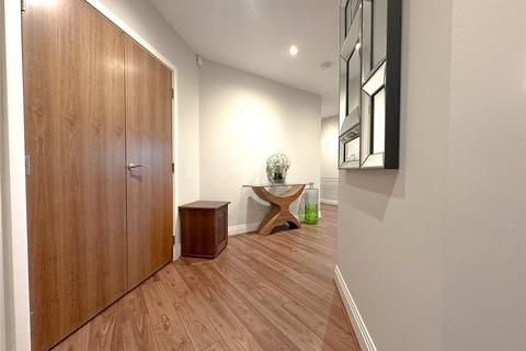 3 bedroom apartment for sale, Shenley Hill, Radlett, Hertfordshire, WD7