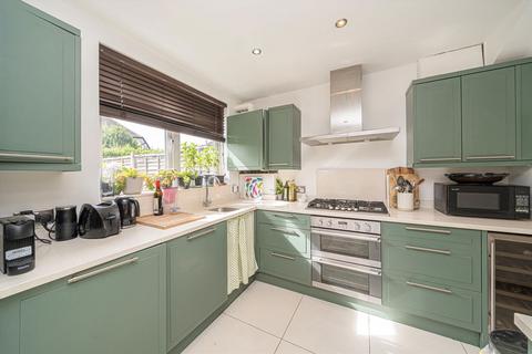 4 Beech Way, Twickenham, TW2 5JT