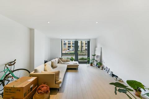 1 bedroom apartment to rent, Packington Square, Islington, London, N1